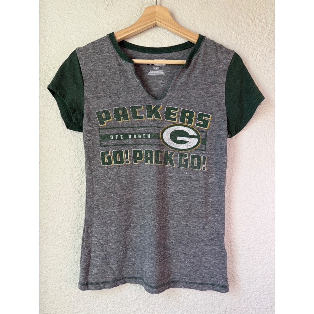 NFL Team Apparel Green Bay Packers Womens Small Gray‎ Green V-Neck T-Shirt